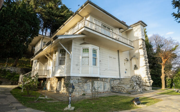IBB Aşiyan Tevfik Fikret Museum