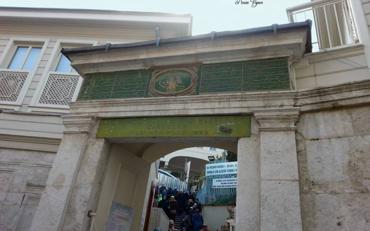 Tomb of Hazrat Aziz Mahmud Hüdayi