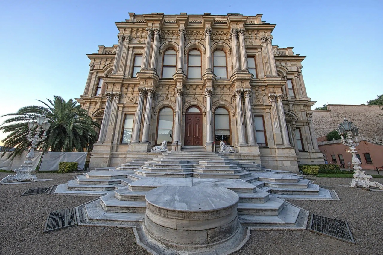 Cam Saray Café at Beylerbeyi Palace Reopens: Bosphorus Garden Experience Guide (2026)