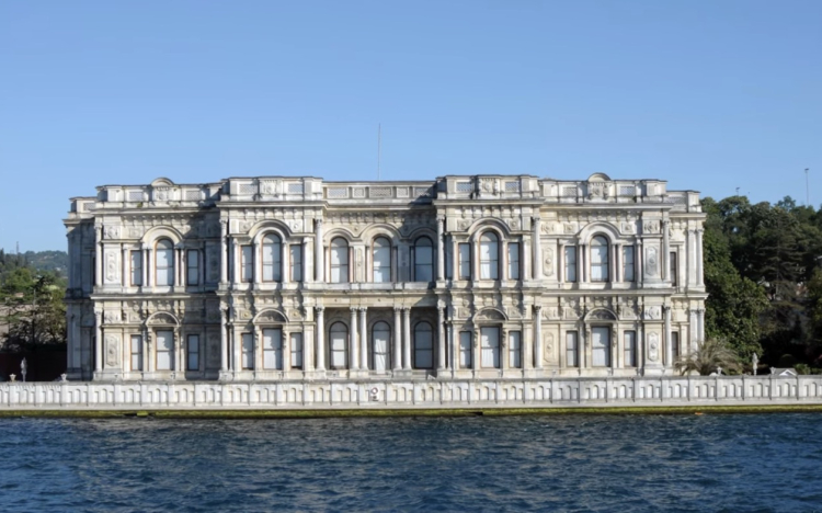 Beylerbeyi Palace and Garden: One..