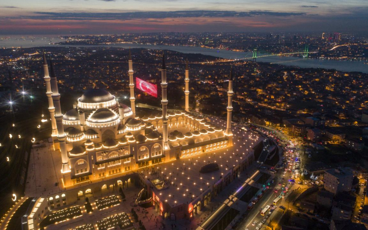 Büyük Çamlıca Mosque