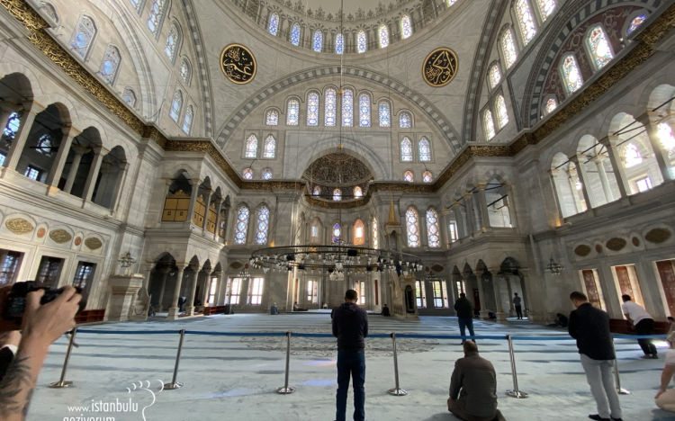 Nuruosmaniye Mosque