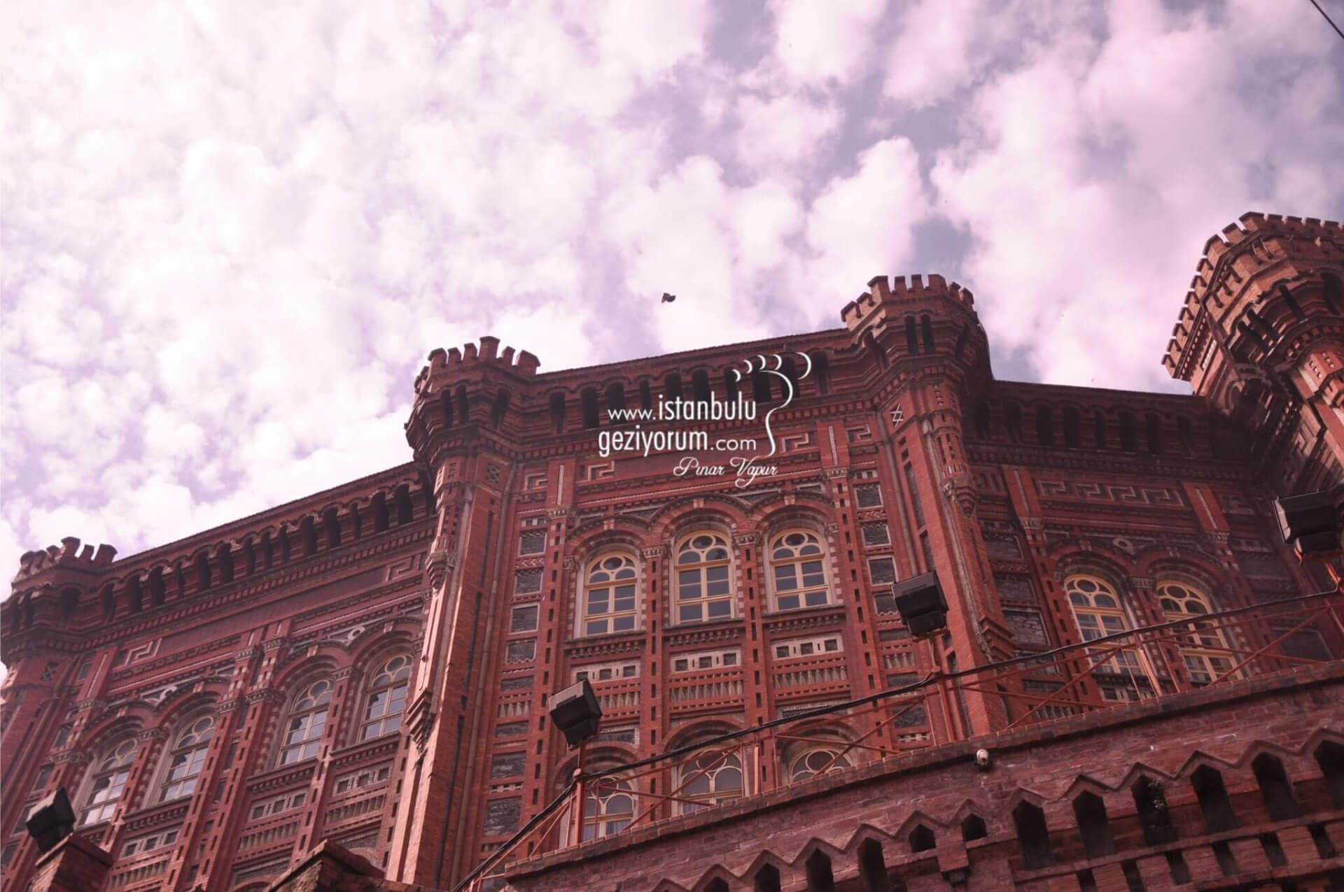 Free Istanbul Guided Tours (April 2026) – Explore the City with IBB