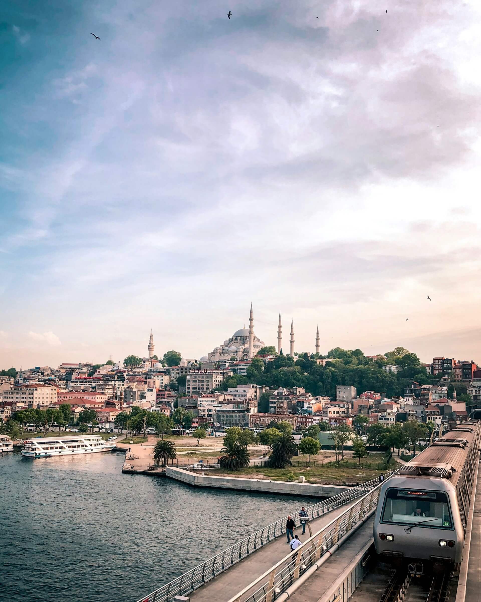 Bridges, Motorways and Public Transport Free During the Eid al-Adha Holiday