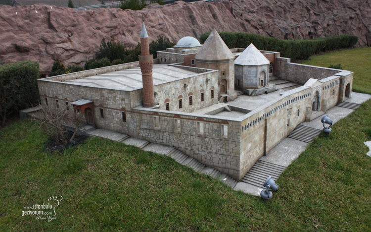 Free Miniatürk Entry and Kids’ Wo..