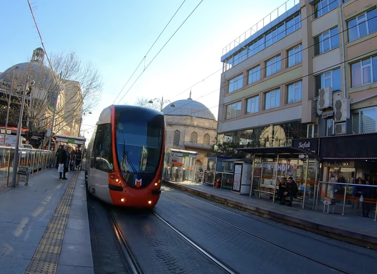 T1 Kabataş–Bağcılar Tram Line Guide: Easy Transfer Points in Istanbul
