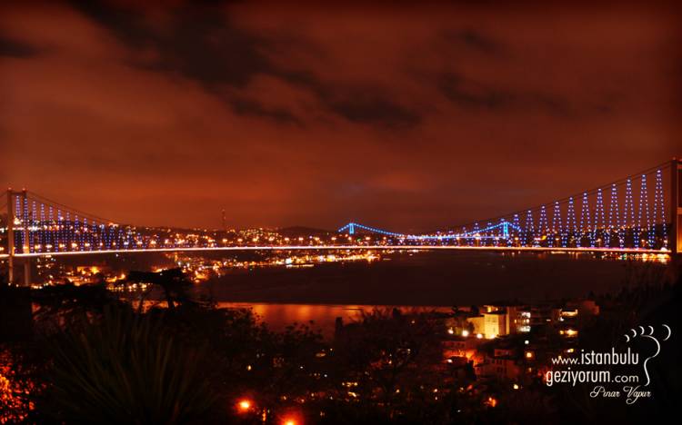 EŞSİZ BOĞAZ MANZARASI İLE DİLRUBA RESTAURANT