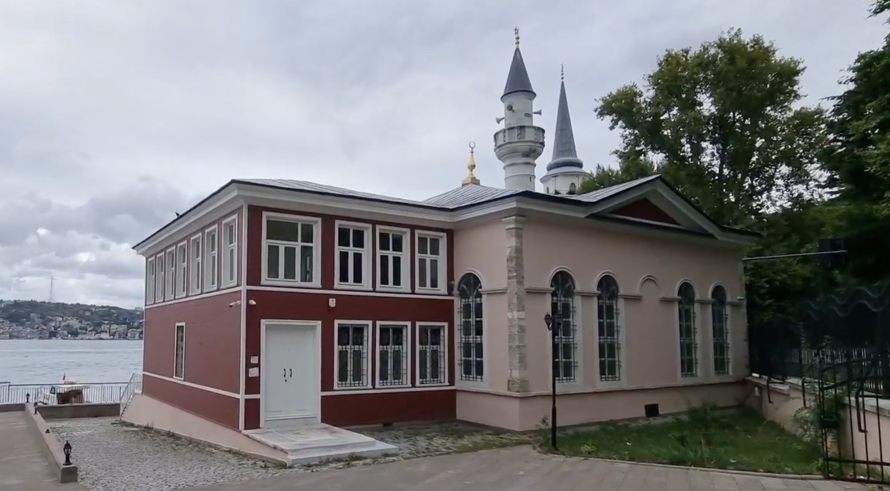 İstanbul’un Gizli Cami Hazinesi: Kuleli Kaymak Mustafa Paşa Camii Gezi Rehberi