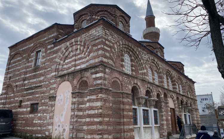 MOLLA GÜRANİ/VEFA KİLİSE CAMİİ (HAGİOS THEODOROS): İSTANBUL’DA BİZANS’TAN OSMANLI’YA UZANAN TARİH