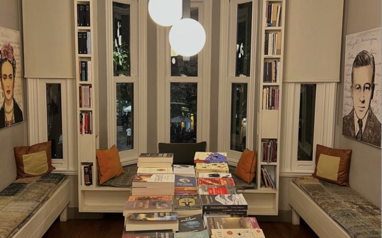 İstanbul'da Kitap Kafeler