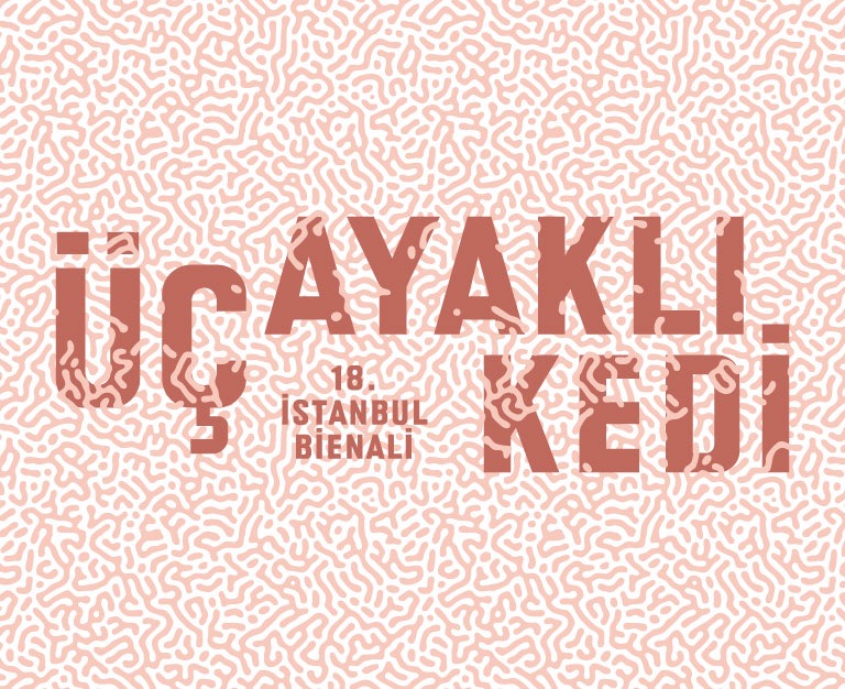 18. İstanbul Bienali 2025 – “Üç Ayaklı Kedi” Sergi Rehberi ve Mekânlar